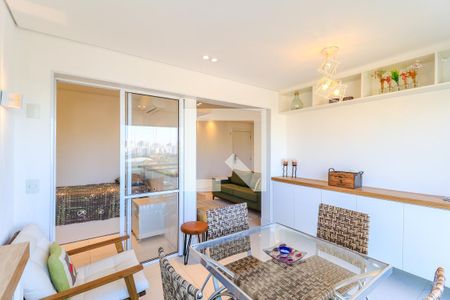 Apartamento para alugar com 67m², 2 quartos e 1 vagaVaranda