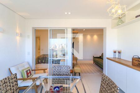 Apartamento para alugar com 67m², 2 quartos e 1 vagaVaranda