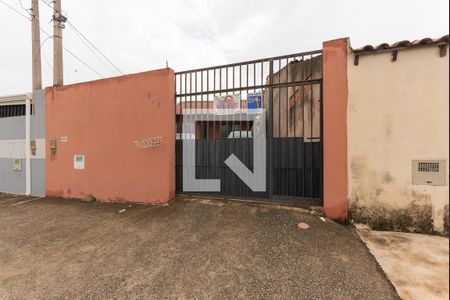 Casa à venda com 96m², 3 quartos e 3 vagasFachada