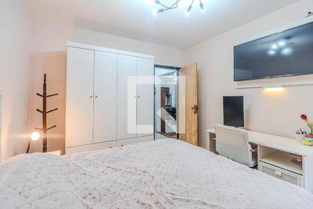 Casa à venda com 230m², 5 quartos e 3 vagasSuíte 2