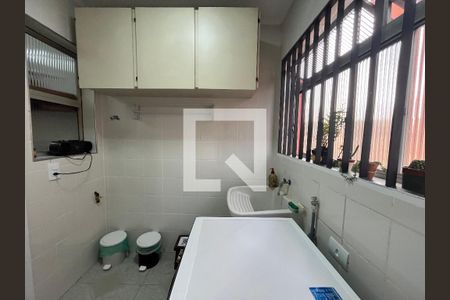 Apartamento à venda com 79m², 2 quartos e 1 vagaÁrea de Serviço