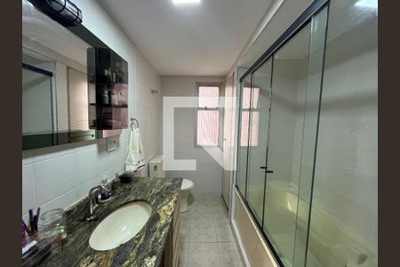 Apartamento à venda com 79m², 2 quartos e 1 vagaBanheiro da Suíte