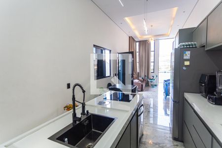 Casa à venda com 129m², 3 quartos e 2 vagas Casa à venda com 129m², 3 quartos e 2 vagasCozinha/Área de Serviço
