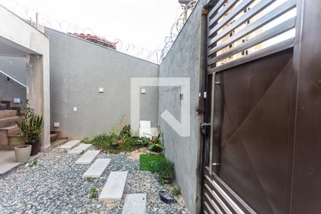 Casa à venda com 129m², 3 quartos e 2 vagas Casa à venda com 129m², 3 quartos e 2 vagasEntrada