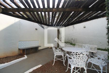 Apartamento à venda com 83m², 2 quartos e 1 vagaÁrea comum