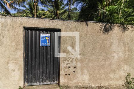 Casa para alugar com 2000m², 2 quartos e sem vaga Casa para alugar com 2000m², 2 quartos e sem vagaPlaquinha Quinto Andar