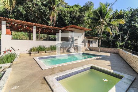 Casa para alugar com 2000m², 2 quartos e sem vaga Casa para alugar com 2000m², 2 quartos e sem vagaÁrea externa