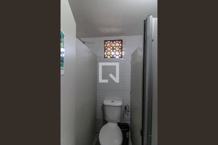 Casa para alugar com 2000m², 2 quartos e sem vaga Casa para alugar com 2000m², 2 quartos e sem vagaBanheiro Área Externa