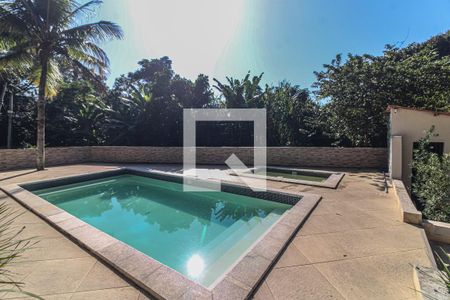 Casa para alugar com 2000m², 2 quartos e sem vaga Casa para alugar com 2000m², 2 quartos e sem vagaÁrea externa