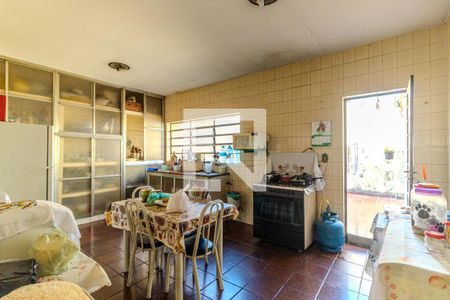 Casa à venda com 304m², 7 quartos e 4 vagasCozinha