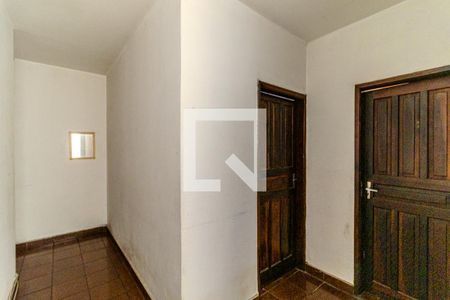 Casa à venda com 304m², 7 quartos e 4 vagasCorredor