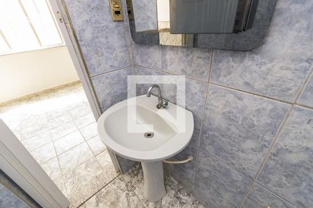 Casa de condomínio para alugar com 80m², 3 quartos e sem vagaBanheiro da Suíte