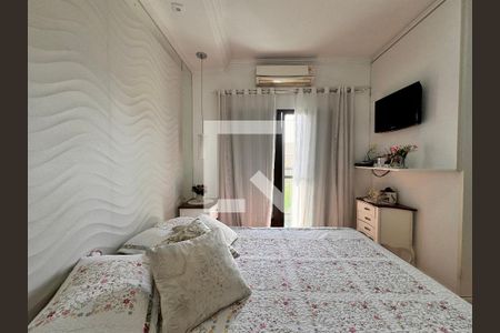 Casa à venda com 140m², 3 quartos e 2 vagas Casa à venda com 140m², 3 quartos e 2 vagasSuite