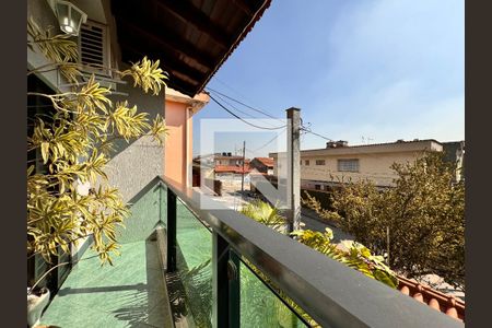 Casa à venda com 140m², 3 quartos e 2 vagas Casa à venda com 140m², 3 quartos e 2 vagasSacada