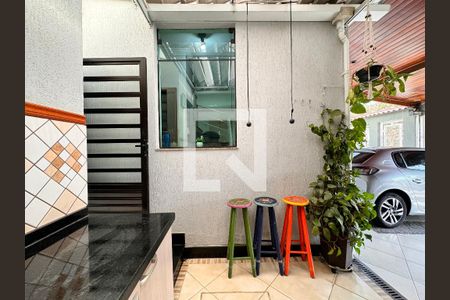 Casa à venda com 140m², 3 quartos e 2 vagas Casa à venda com 140m², 3 quartos e 2 vagasChurrasqueira