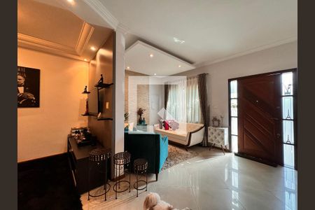 Sala de casa à venda com 3 quartos, 140m² em Utinga, Santo André