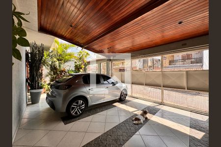 Casa à venda com 140m², 3 quartos e 2 vagas Casa à venda com 140m², 3 quartos e 2 vagasGaragem