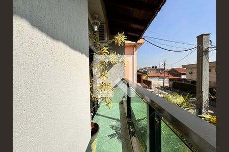 Casa à venda com 140m², 3 quartos e 2 vagas Casa à venda com 140m², 3 quartos e 2 vagasSacada