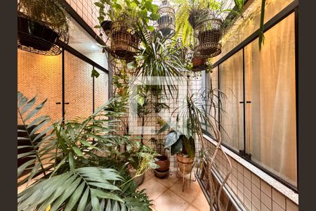 Casa à venda com 140m², 3 quartos e 2 vagas Casa à venda com 140m², 3 quartos e 2 vagasJardim