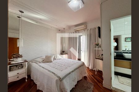 Casa à venda com 140m², 3 quartos e 2 vagas Casa à venda com 140m², 3 quartos e 2 vagasSuite