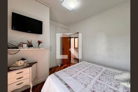 Casa à venda com 140m², 3 quartos e 2 vagas Casa à venda com 140m², 3 quartos e 2 vagasSuite