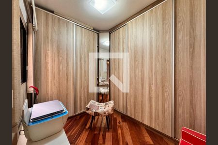 Casa à venda com 140m², 3 quartos e 2 vagas Casa à venda com 140m², 3 quartos e 2 vagasQuarto 1