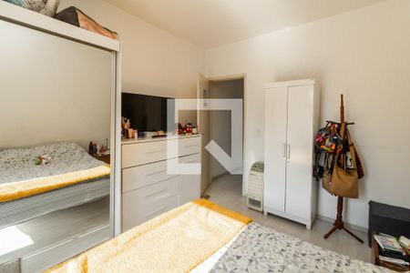 Casa à venda com 138m², 4 quartos e 2 vagas Casa à venda com 138m², 4 quartos e 2 vagasSuíte