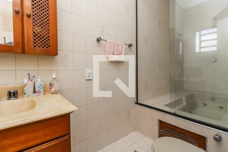 Casa à venda com 138m², 4 quartos e 2 vagas Casa à venda com 138m², 4 quartos e 2 vagasSuíte