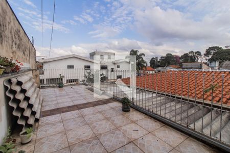 Casa à venda com 138m², 4 quartos e 2 vagas Casa à venda com 138m², 4 quartos e 2 vagasLaje