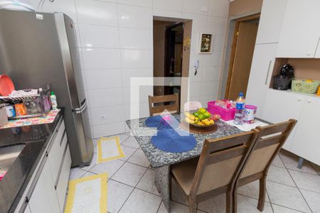 Casa à venda com 200m², 4 quartos e 3 vagasCozinha