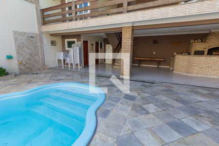 Casa à venda com 200m², 4 quartos e 3 vagasÁrea Externa