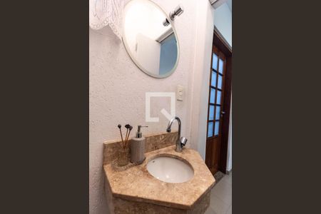 Casa à venda com 87m², 3 quartos e 1 vagaLavabo