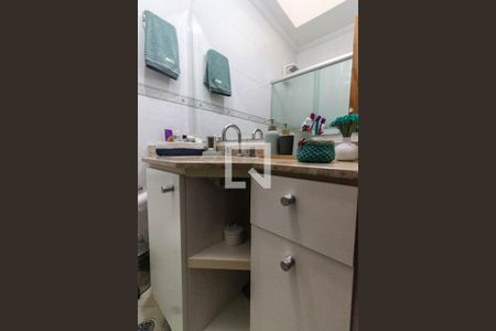 Casa à venda com 87m², 3 quartos e 1 vagaBanheiro