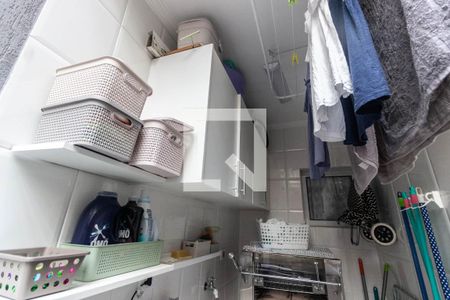 Casa à venda com 87m², 3 quartos e 1 vagaÁrea de serviço