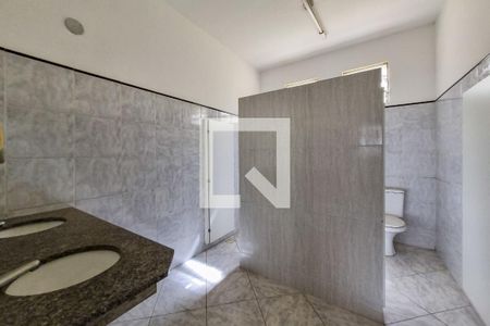 Casa para alugar com 360m², 6 quartos e 2 vagasBanheiro 2