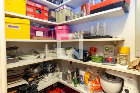 Casa à venda com 290m², 4 quartos e 2 vagasDespensa