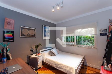 Casa à venda com 290m², 4 quartos e 2 vagasQuarto 3