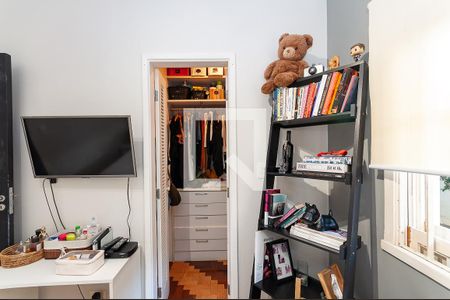 Quarto 2 de casa à venda com 4 quartos, 290m² em Vila Romana, São Paulo
