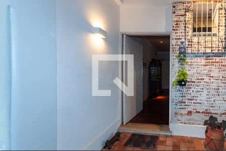 Casa à venda com 290m², 4 quartos e 2 vagasHall