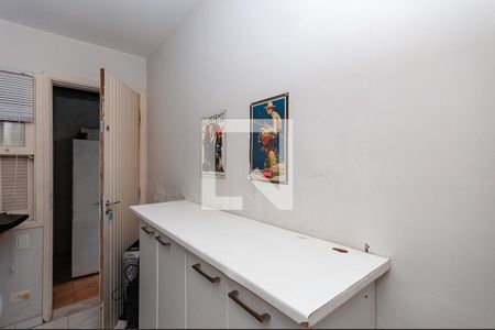 Casa à venda com 290m², 4 quartos e 2 vagasQuarto de Serviço