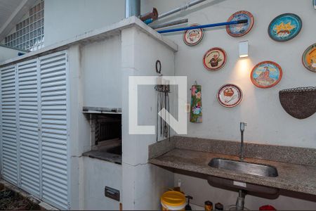 Casa à venda com 290m², 4 quartos e 2 vagasChurrasqueira