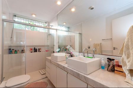 Casa à venda com 290m², 4 quartos e 2 vagasBanheiro Social