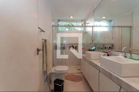 Casa à venda com 290m², 4 quartos e 2 vagasBanheiro Social