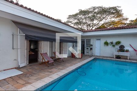 Casa à venda com 290m², 4 quartos e 2 vagasPiscina