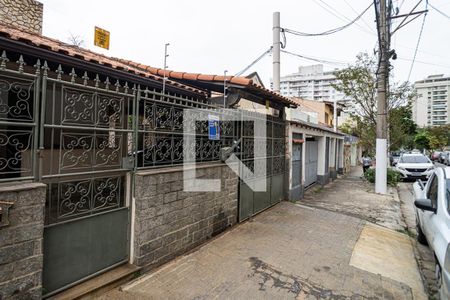Casa à venda com 139m², 6 quartos e 2 vagasFachada