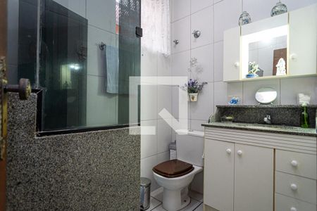 Casa à venda com 139m², 6 quartos e 2 vagasBanheiro