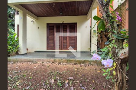 Casa de condomínio à venda com 150m², 4 quartos e 3 vagasVaranda