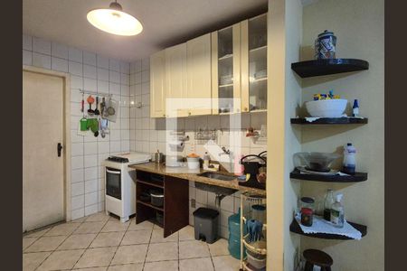 Casa de condomínio à venda com 150m², 4 quartos e 3 vagasCozinha