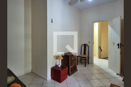 Casa de condomínio à venda com 150m², 4 quartos e 3 vagasQuarto 1