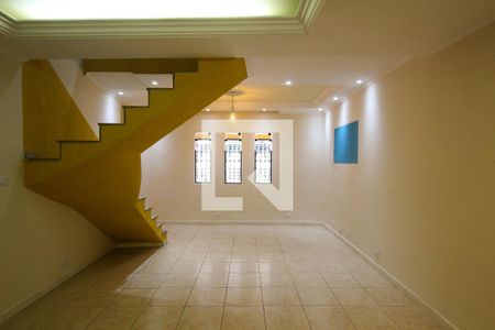 Sala de casa à venda com 3 quartos, 230m² em Parque Luis Mucciolo, São Paulo